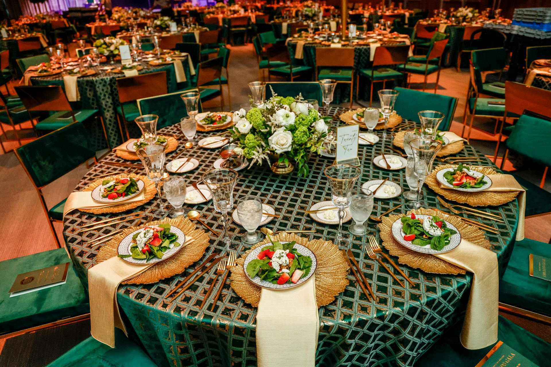 Elegant table setup for the 2023 UT Dallas Awards Gala